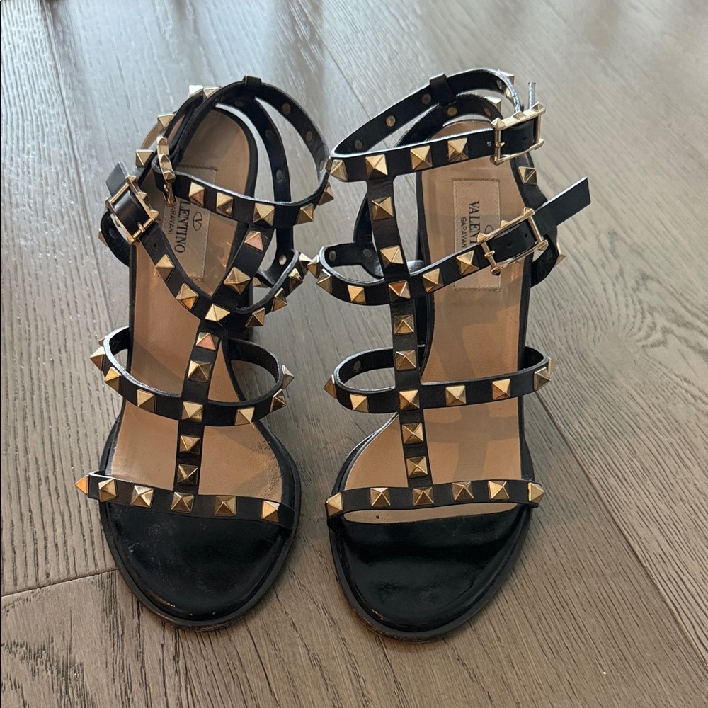 Valentino Black and Gold Rockstud Block heel sandal